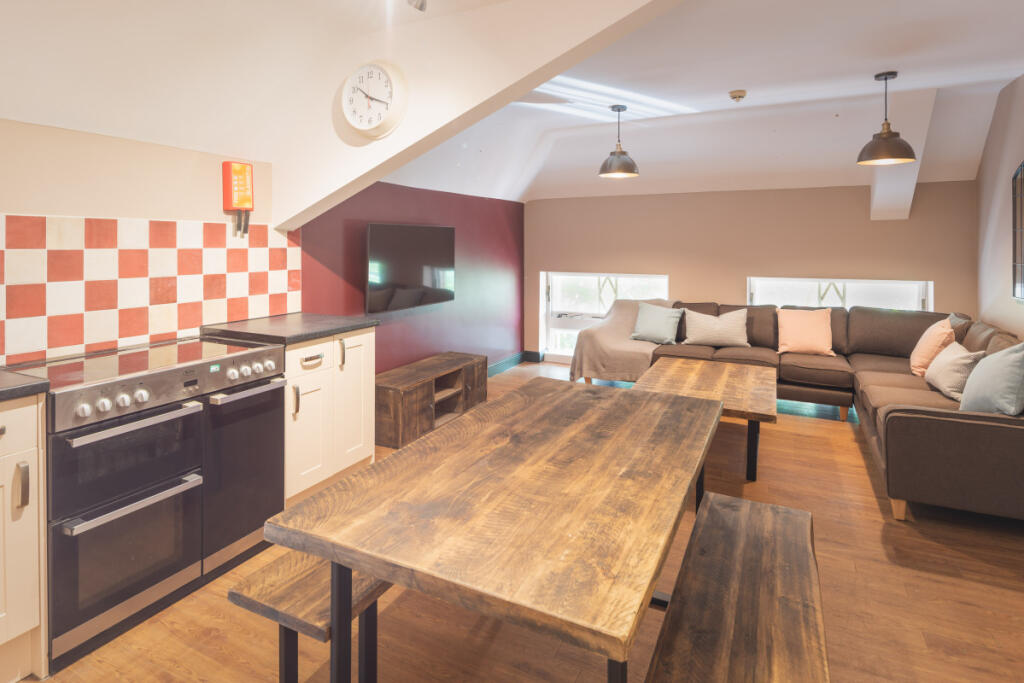 Main image of property: Flat H Bishop Blackall School, Exeter, EX4