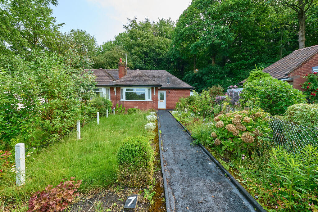 Main image of property: 7 Woodlands, Lincoln Road, Wrockwardine Wood, Telford, Shropshire TF2 6LT