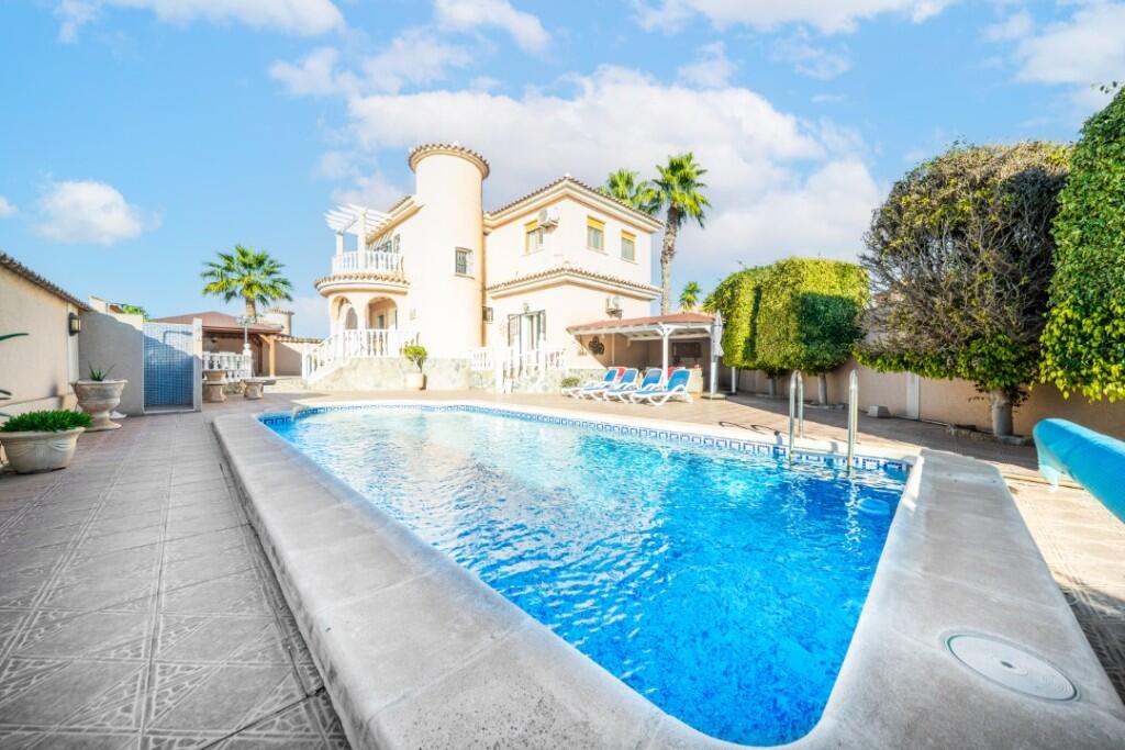 Main image of property: La Marina, Alicante, Valencia