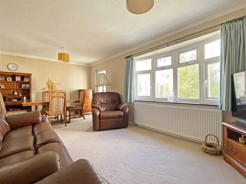 Additional property image - Wilkinsons Mead, Chelmer Village, Chelmsford