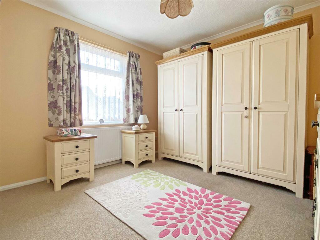 Additional property image - Wilkinsons Mead, Chelmer Village, Chelmsford