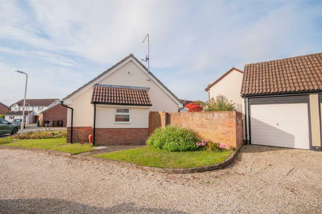 Additional property image - Wilkinsons Mead, Chelmer Village, Chelmsford