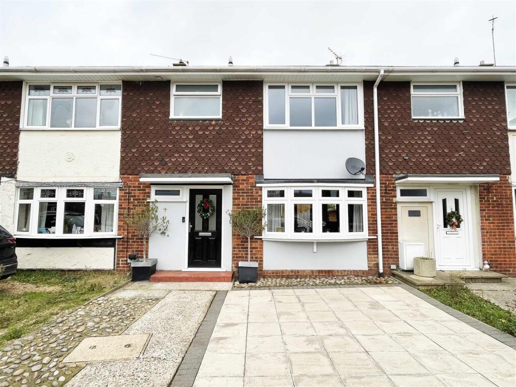 Main image of property: Meon Close, Springfield, Chelmsford