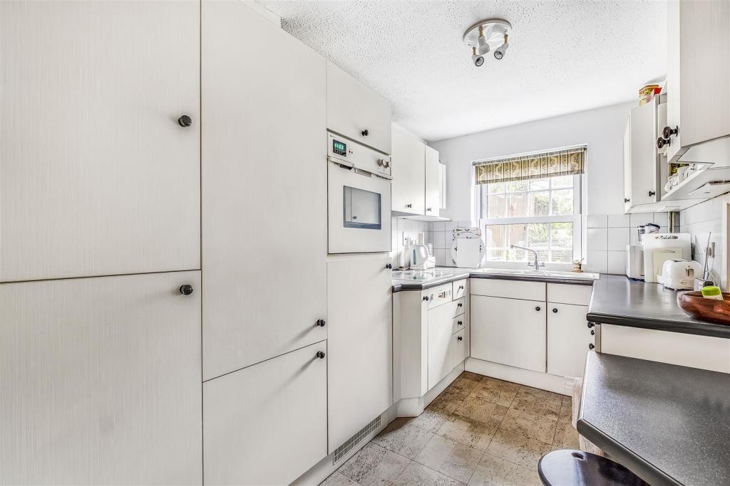 4 bedroom town house for sale in Pine Grove, Wimbledon, SW19