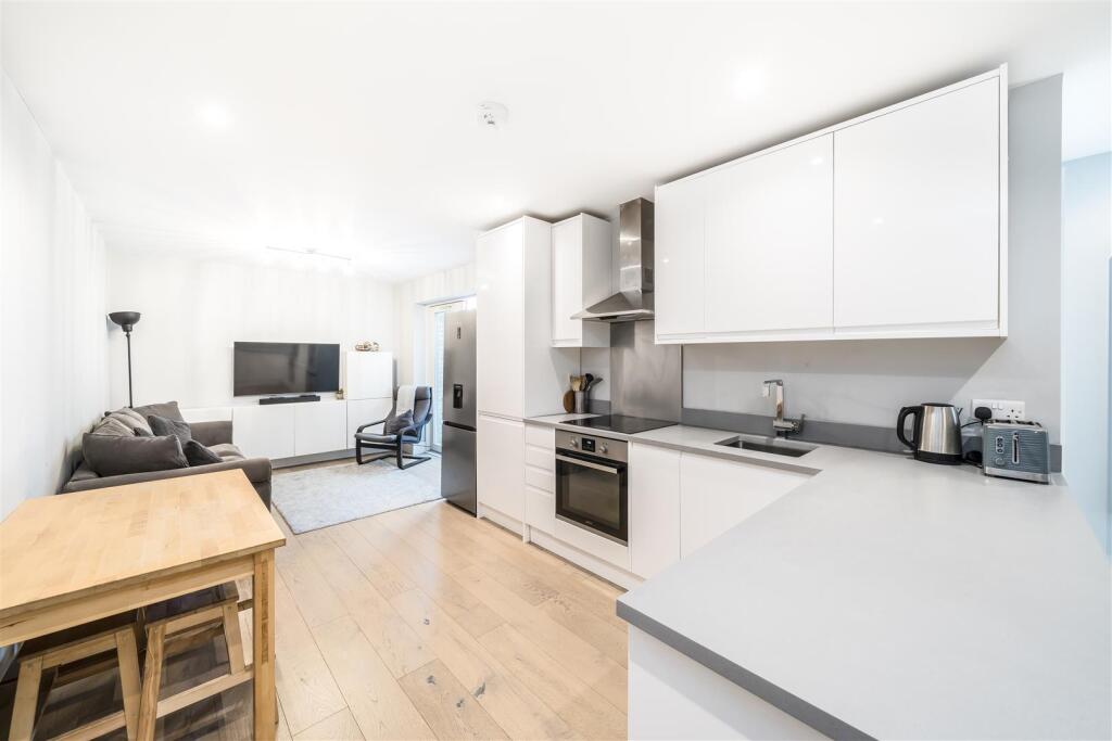 Main image of property: Longmans Mews, Wimbledon
