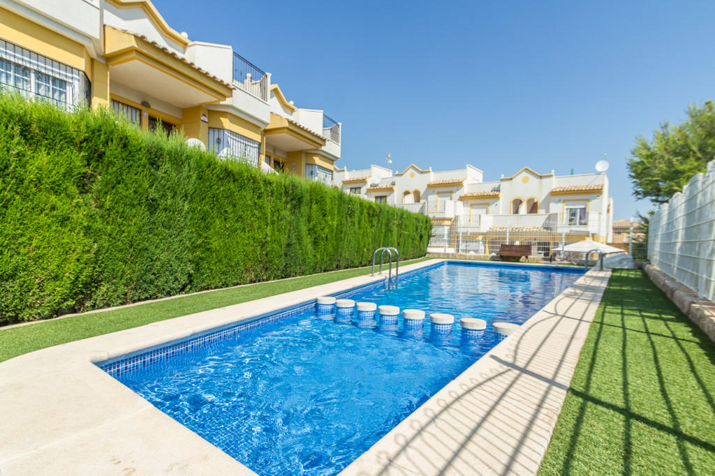 2 bedroom town house for sale in Los Altos, Alicante, Valencia, Spain