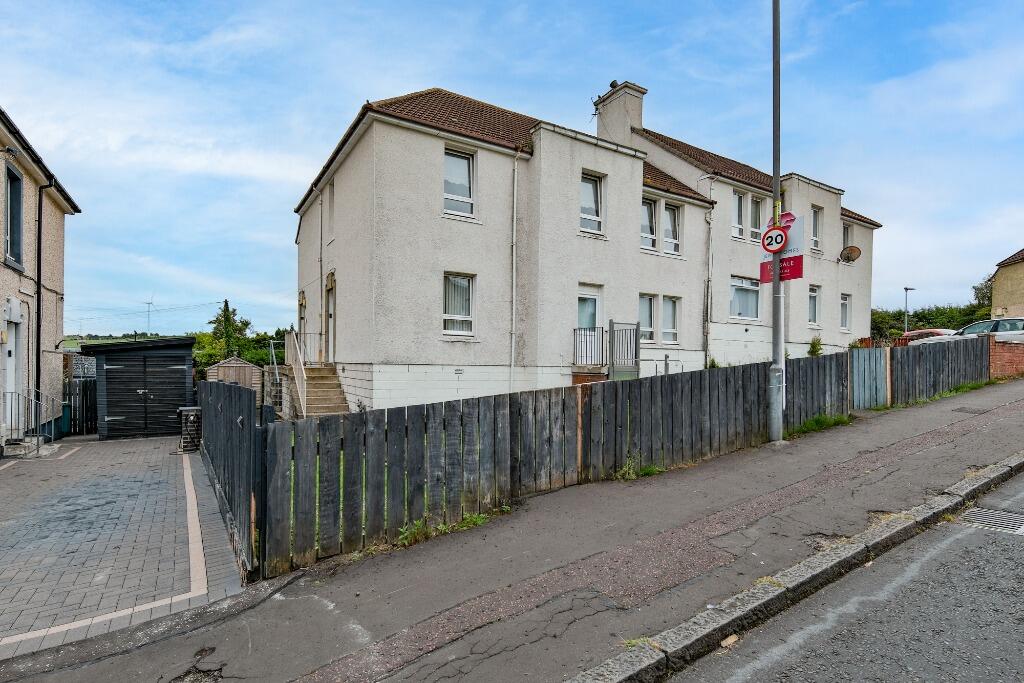 3 bedroom flat for sale in Queens Crescent, Chapelhall, North