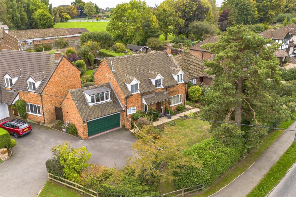 Main image of property: NORTH ROAD, WIDMER END (NO CHAIN)