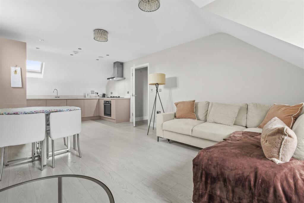 Main image of property: HAZLEMERE