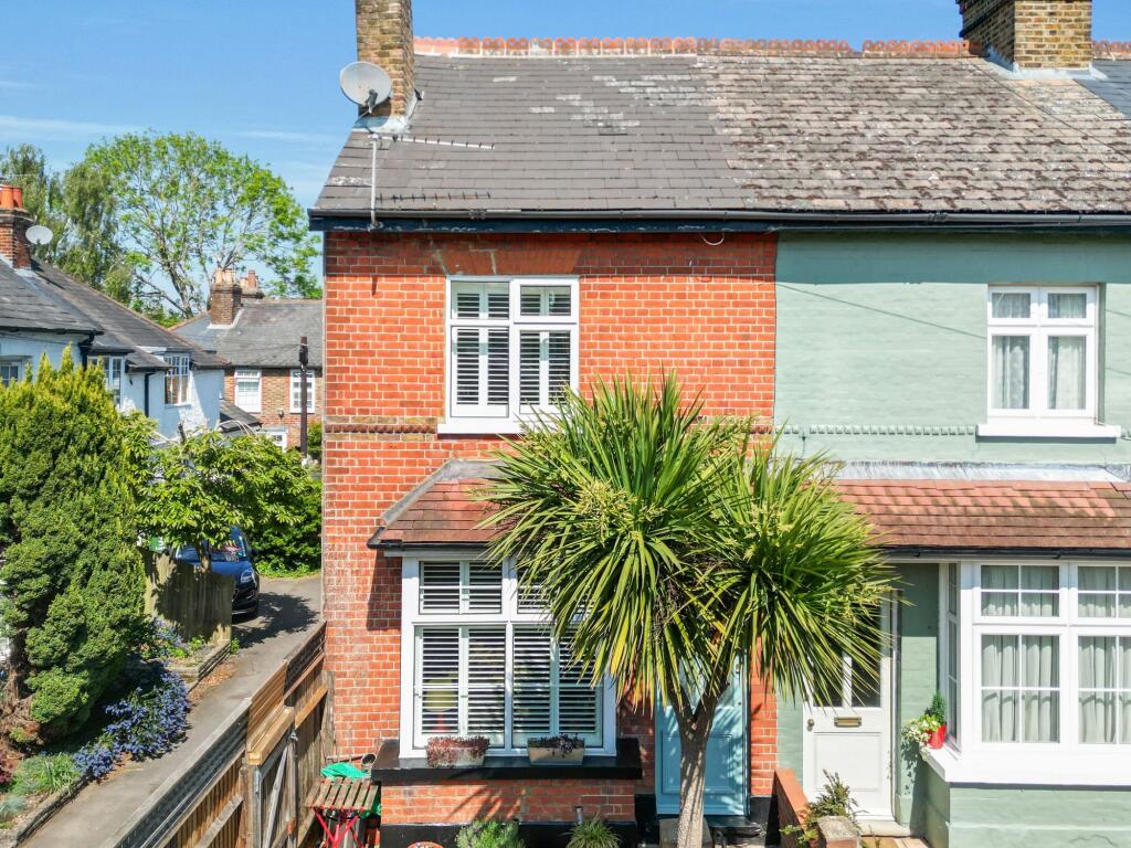 Main image of property: Elm Road, Claygate, KT10