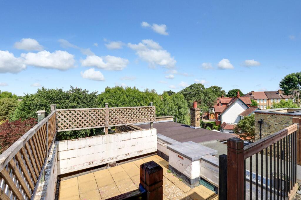 Main image of property: The Parade, Claygate, KT10