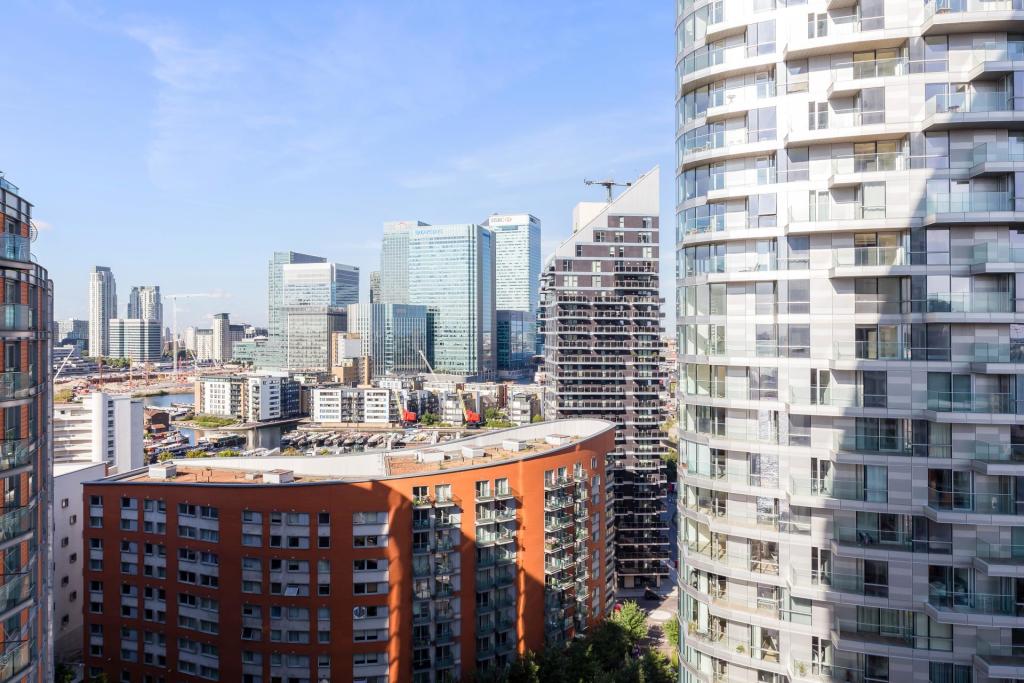 Studio apartment for rent in Ontario Tower, New Providence ...