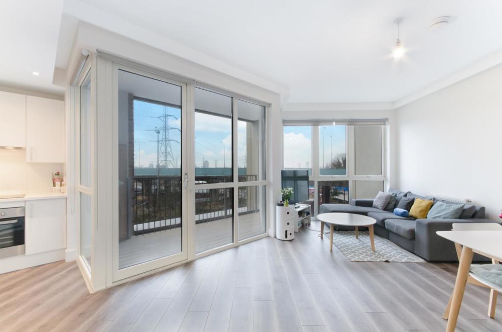 1 Bedroom Apartment For Rent In Argo Apartments Canning Town London E16