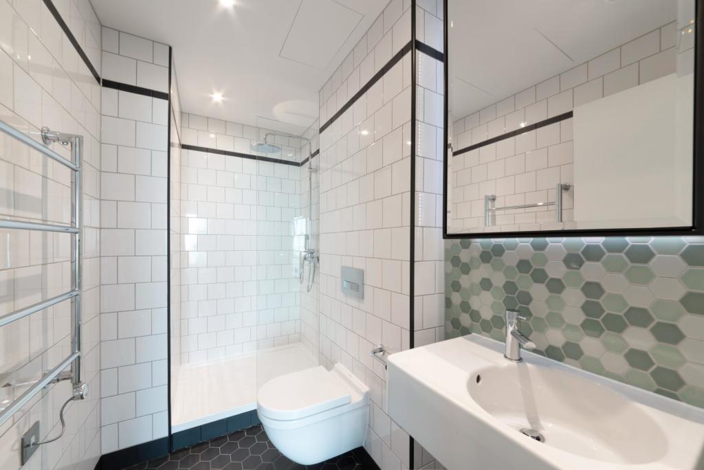 3 bedroom apartment for sale in Echo House, London City Island, London, E14