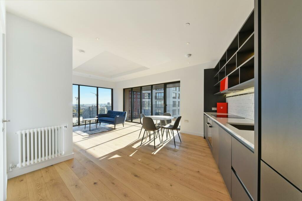 1 bedroom apartment for rent in Modena House, London City Island