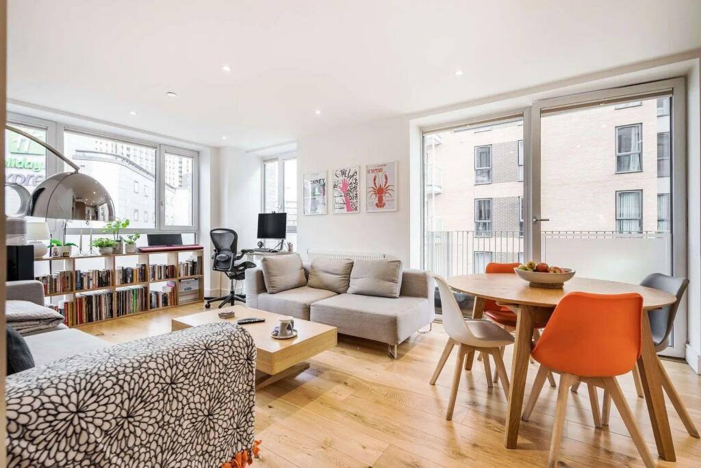 Main image of property: Sovereign Tower, Royal Gateway, London, E16