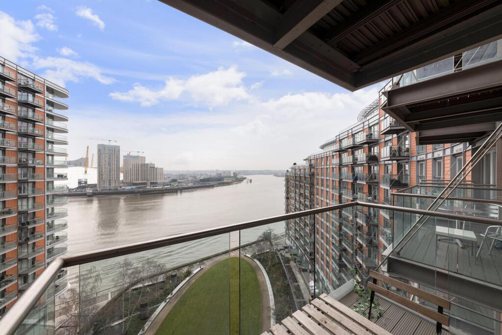 Main image of property: New Providence Wharf, London, E14
