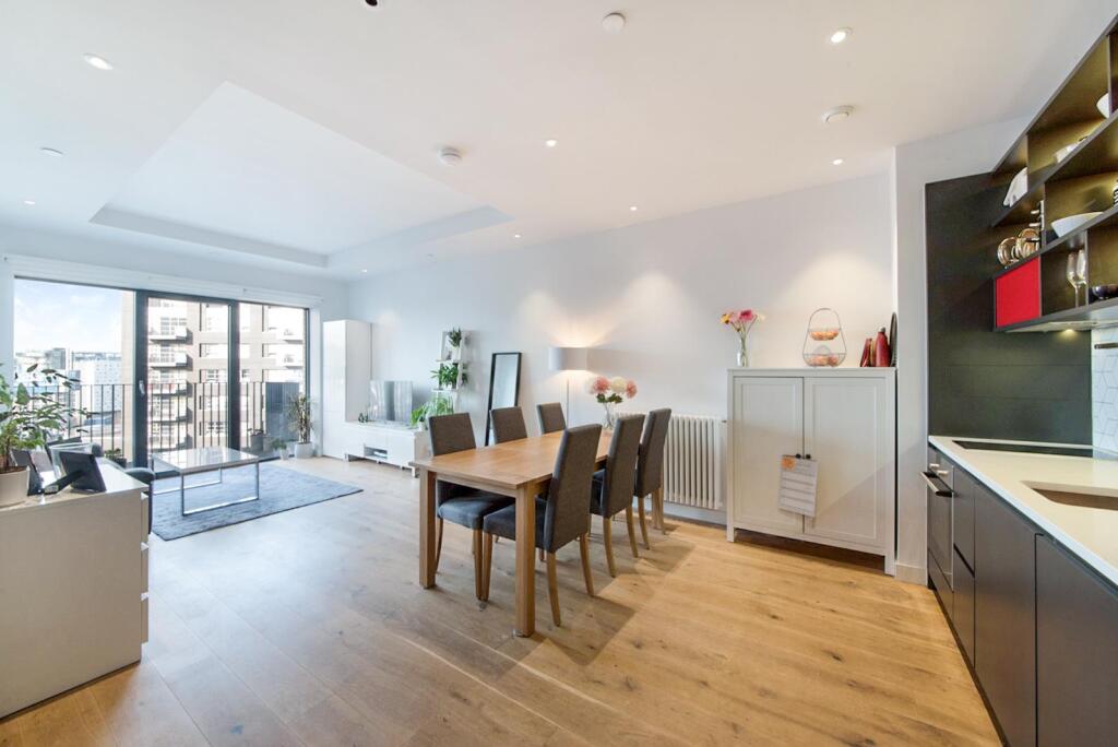 Main image of property: Grantham House, London City Island, London, E14