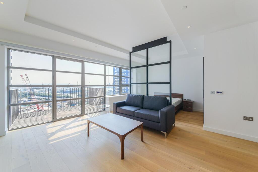 Main image of property: Kent Building, London City Island, E14