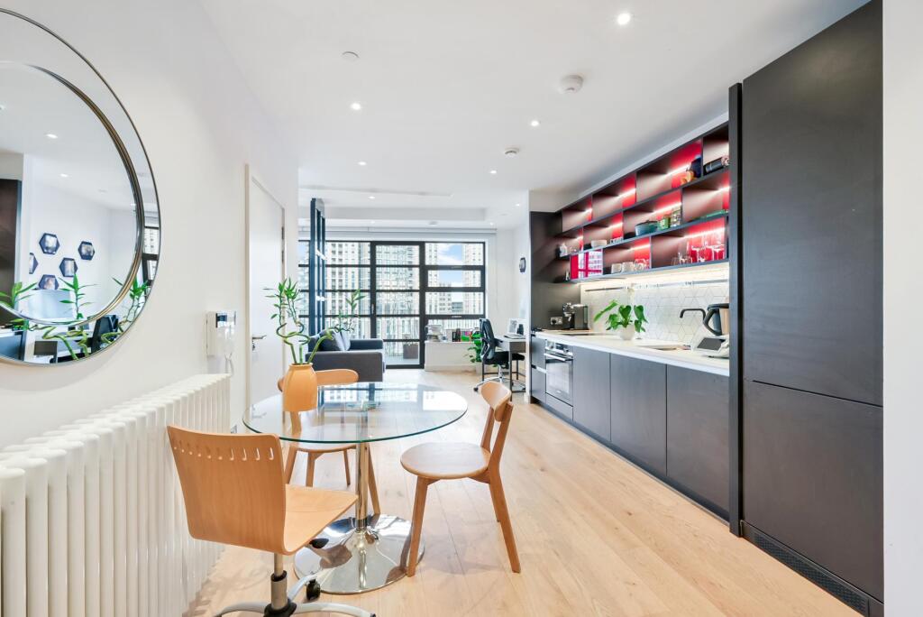 Main image of property: Defoe House, 123 City Island Way, London, E14