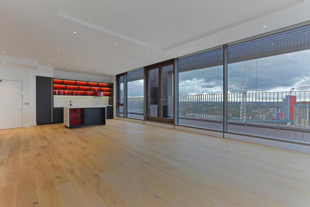 Main image of property: Kent Building, London City Island, London, E14