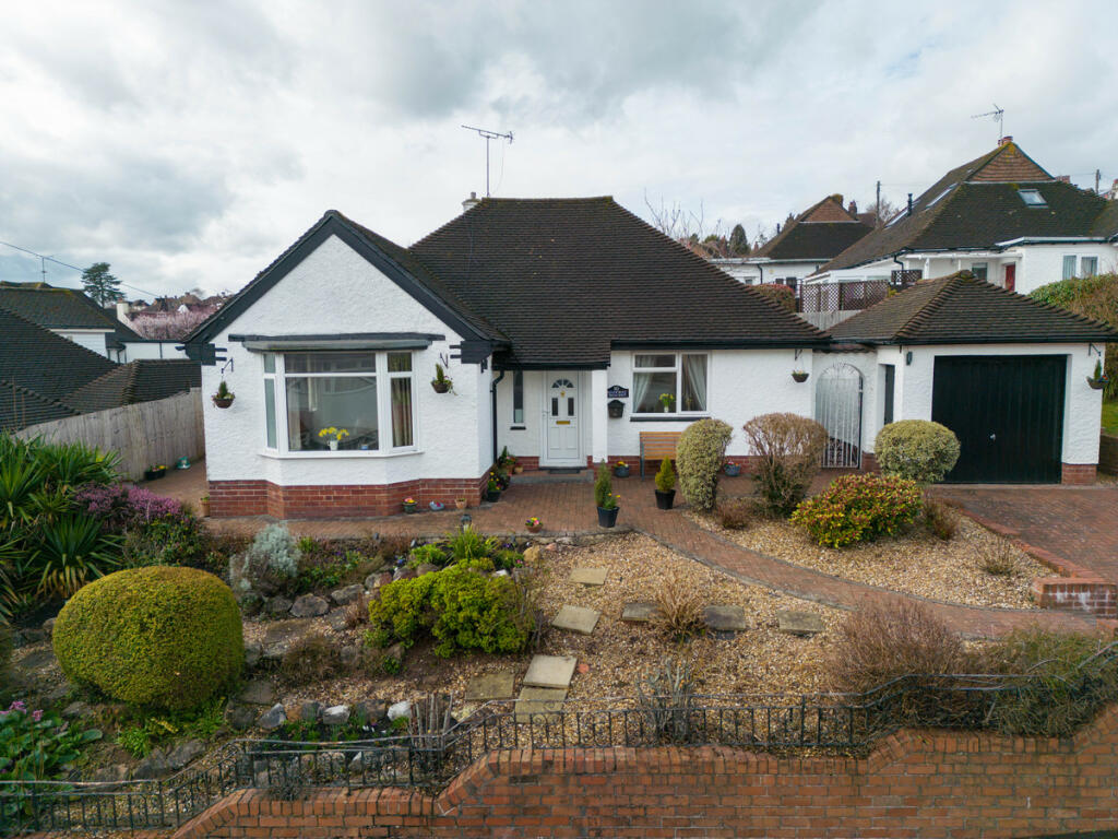 2 bedroom detached bungalow for sale in Ridgeway Crescent, Newport, NP20