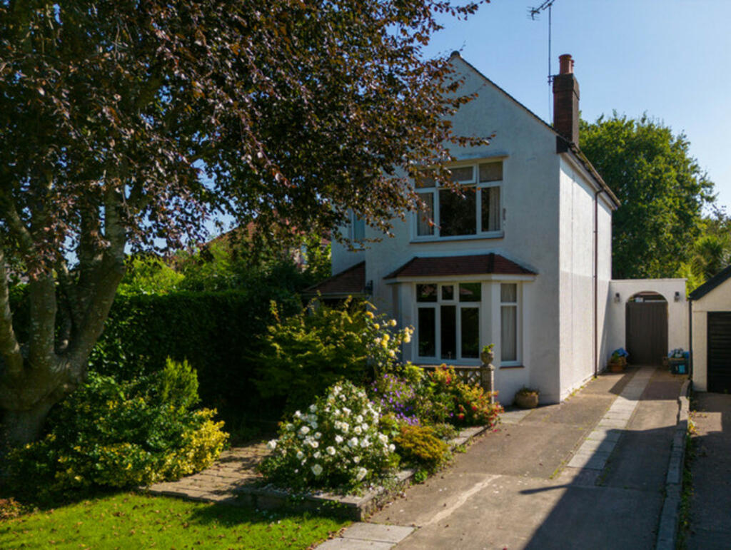 3 bedroom detached house for sale in Western Avenue, Newport, NP20