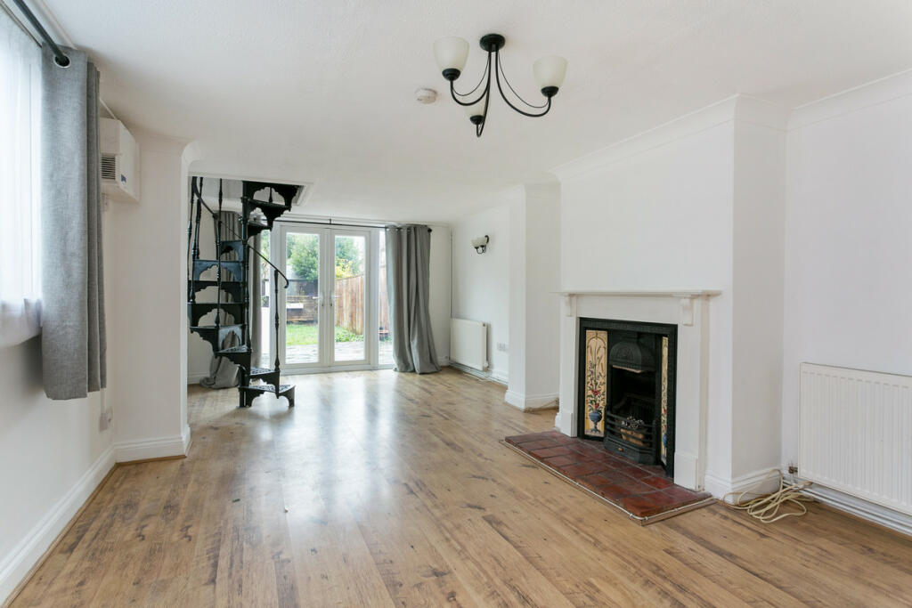 1 bedroom apartment for sale in Station Road, Marlow, SL7