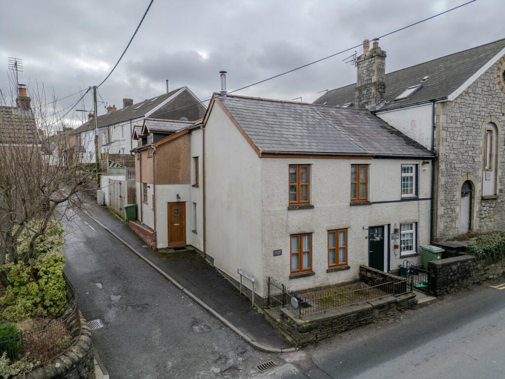 3 bedroom cottage for sale in Iggle Piggle, Cowbridge Road, Brynsadler, CF72