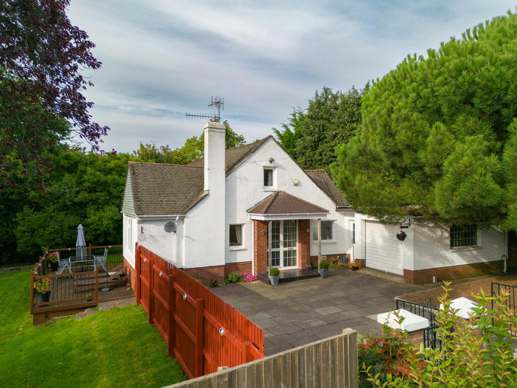 5 bedroom detached bungalow for sale in Selby Close, Cwmbran, NP44