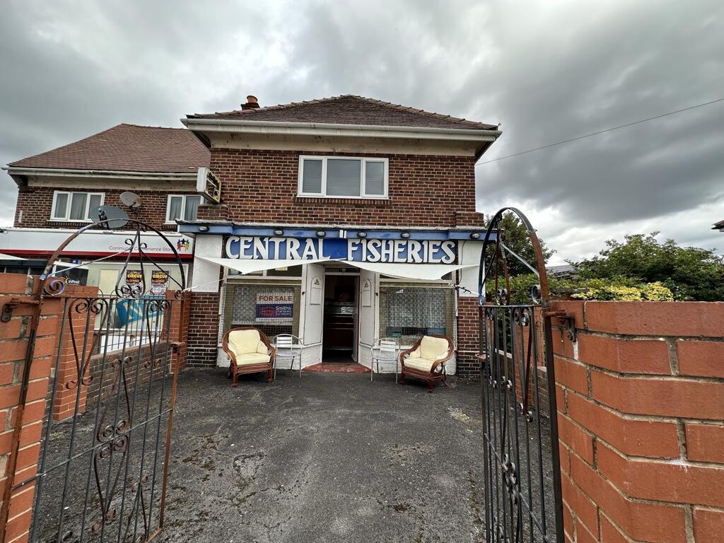 Outoftown retail property for sale in Central Fisheries, Birk Avenue