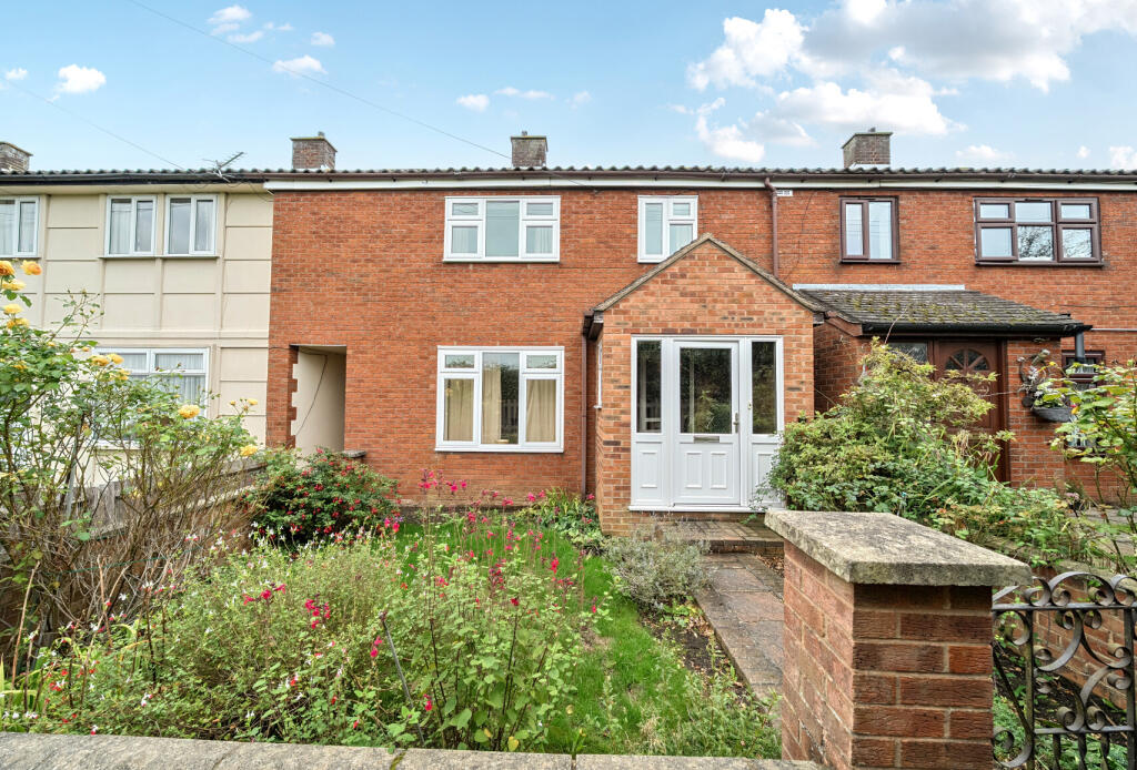 Main image of property: Chigwell View, Collier Row, RM5