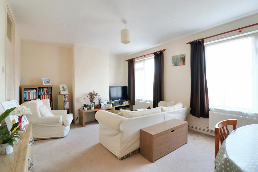 Additional property image - Tyndale View, Thornbury, BS35