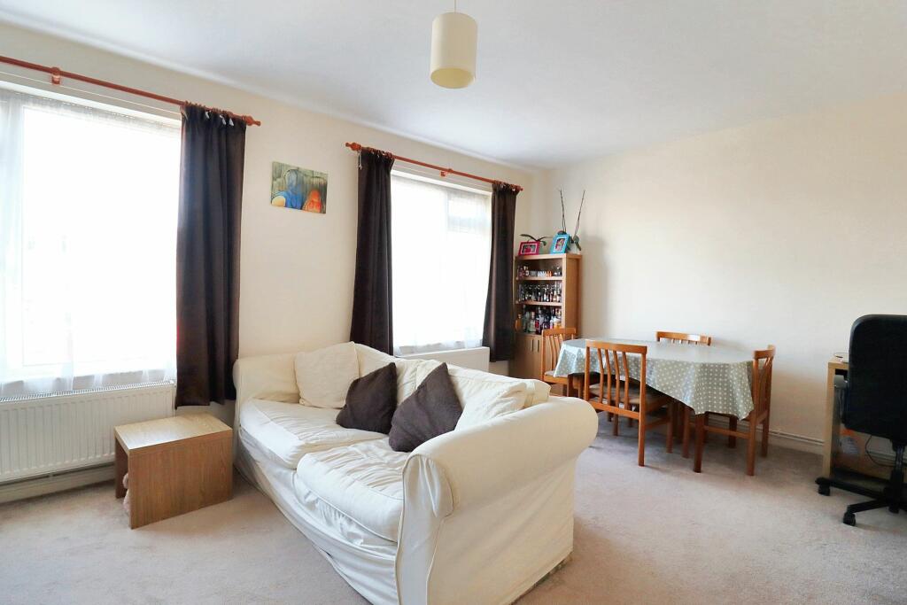 Additional property image - Tyndale View, Thornbury, BS35