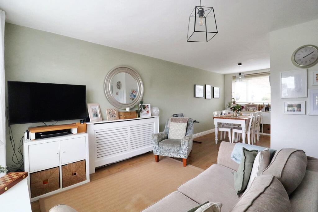 Additional property image - Wharfedale, Thornbury, BS35