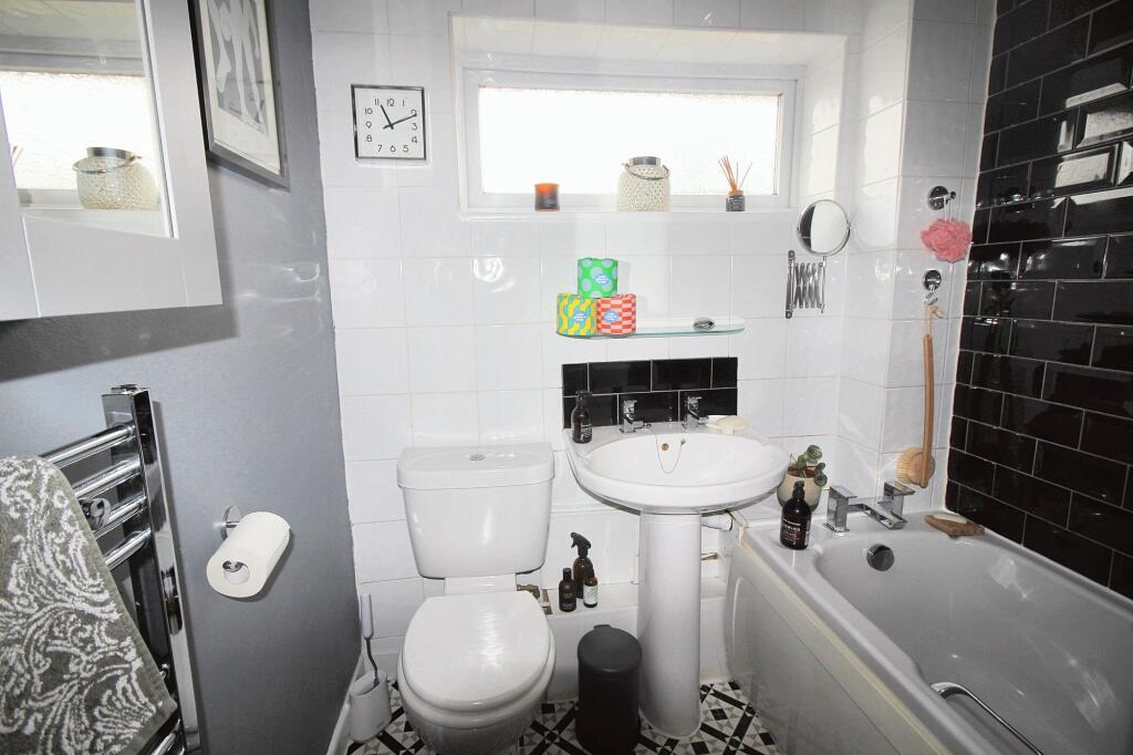 Additional property image - Rosslyn Way, Thornbury, BS35
