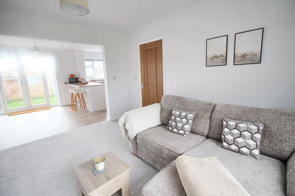 Additional property image - Charles Close, Thornbury, BS35