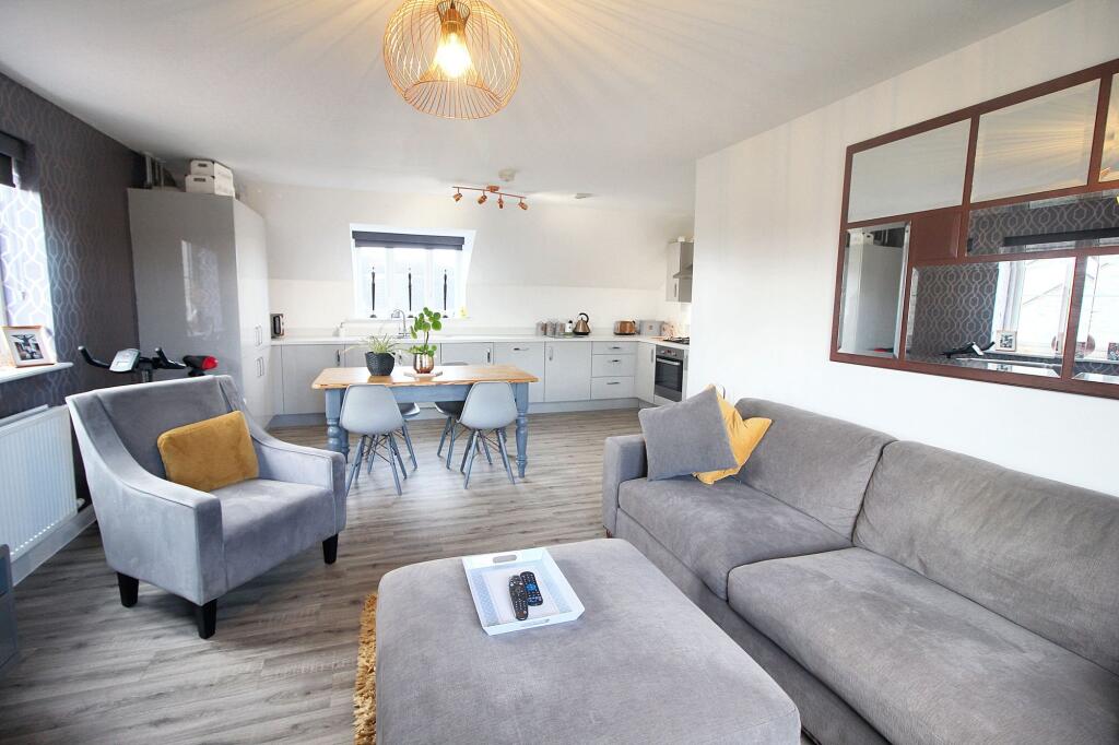 Additional property image - Scythe Way, Thornbury, BS35