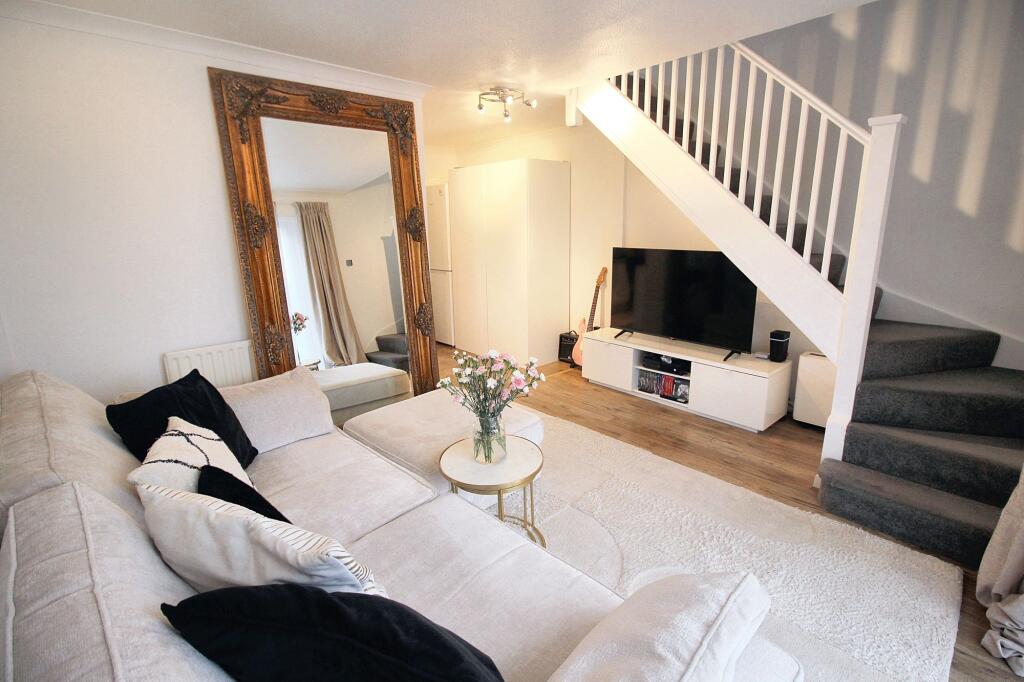 Additional property image - Squires Leaze, Thornbury, BS35