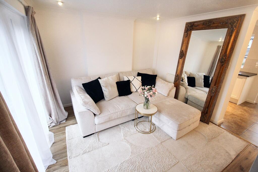Additional property image - Squires Leaze, Thornbury, BS35