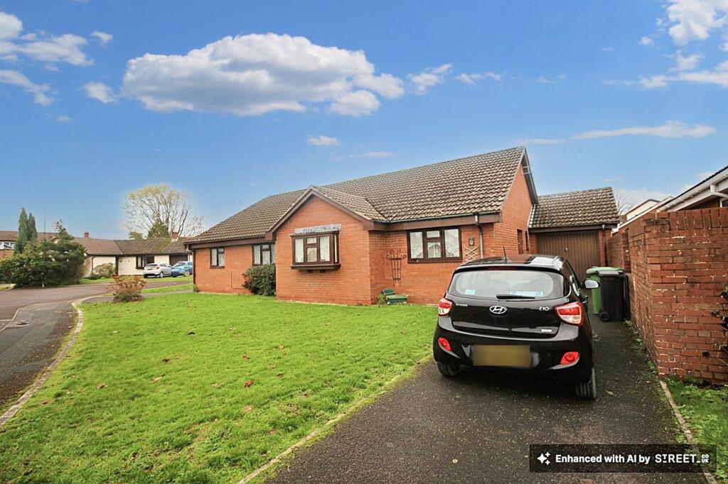 Main image of property: Squires Leaze, Thornbury, BS35