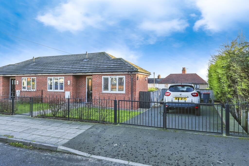 Main image of property: Sandy Lane, Hucknall, Nottingham