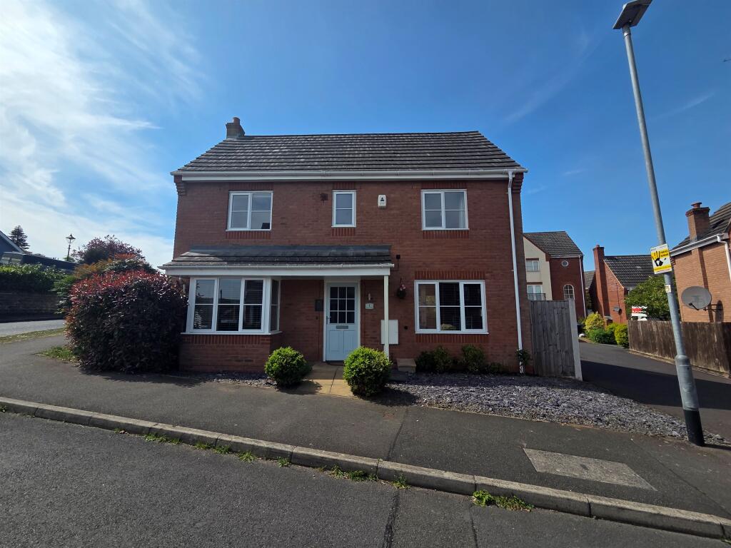 Main image of property: Holly Leaf Road, Hucknall, Nottingham