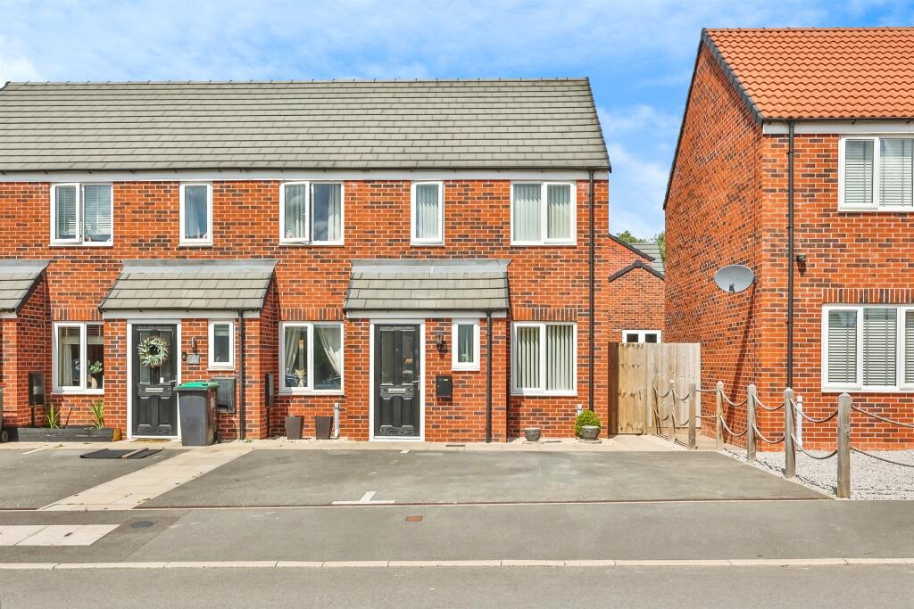 Main image of property: Pennington Way, Hucknall, Nottingham
