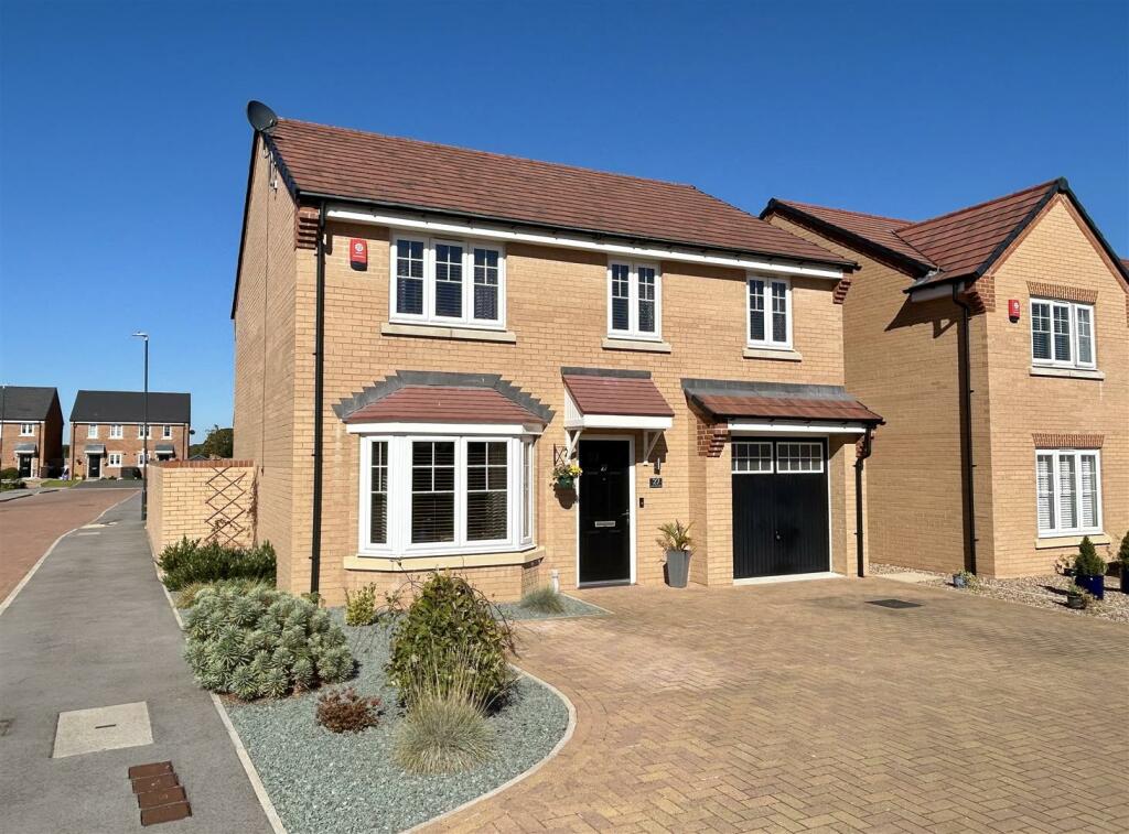 Main image of property: Foxglove Way, Hambleton