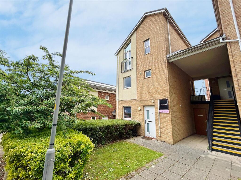Main image of property: Clog Mill Gardens, Selby