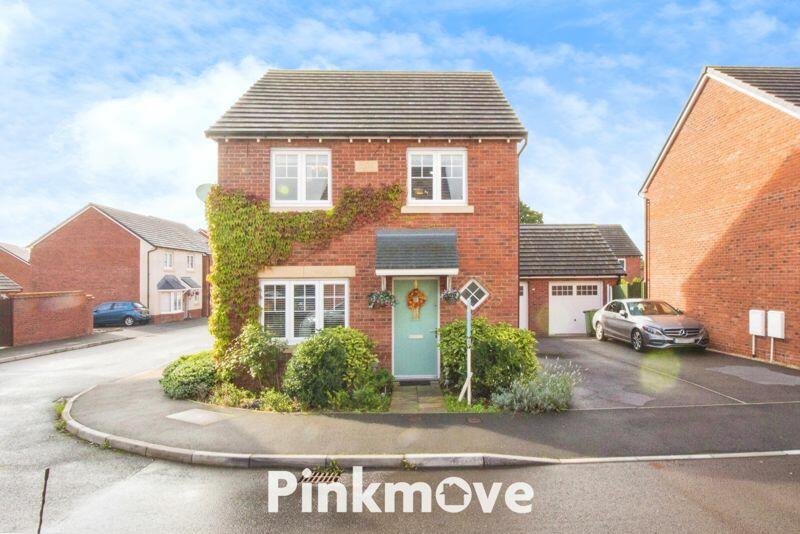 3 bedroom detached house for sale in Oakfield Grange, Cwmbran REF