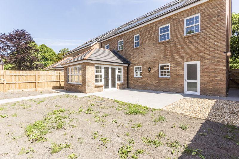 5 bedroom detached house for sale in Plot 70, Mansion Gardens