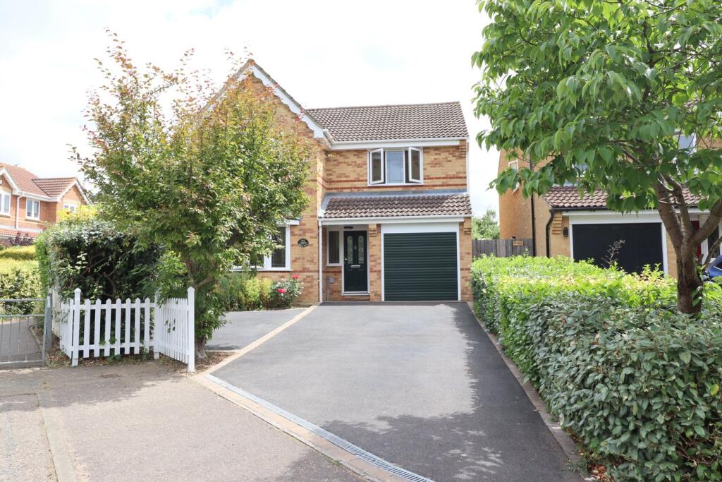 Main image of property: Downhall Park Way, Rayleigh, SS6
