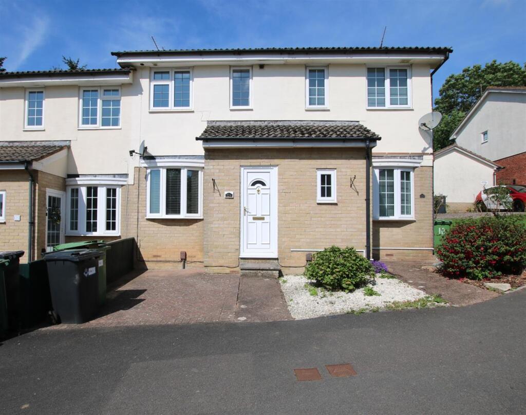 Main image of property: Gloucester Road